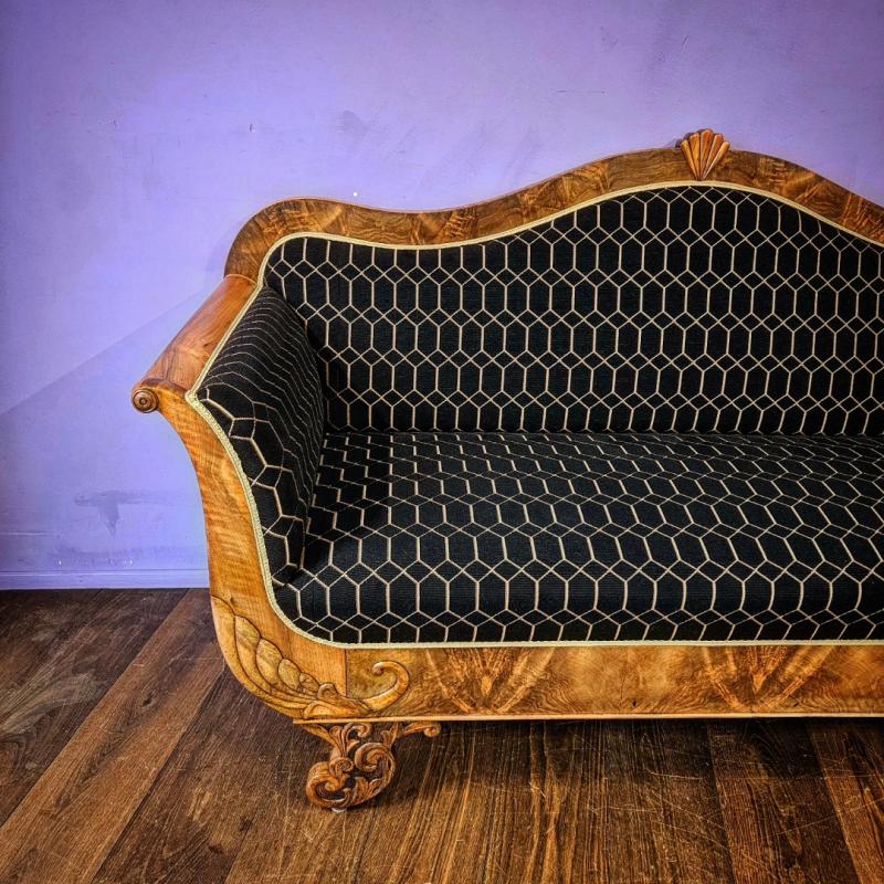 Biedermeiersofa von Opa / komplett neu gepolstert und bezogen