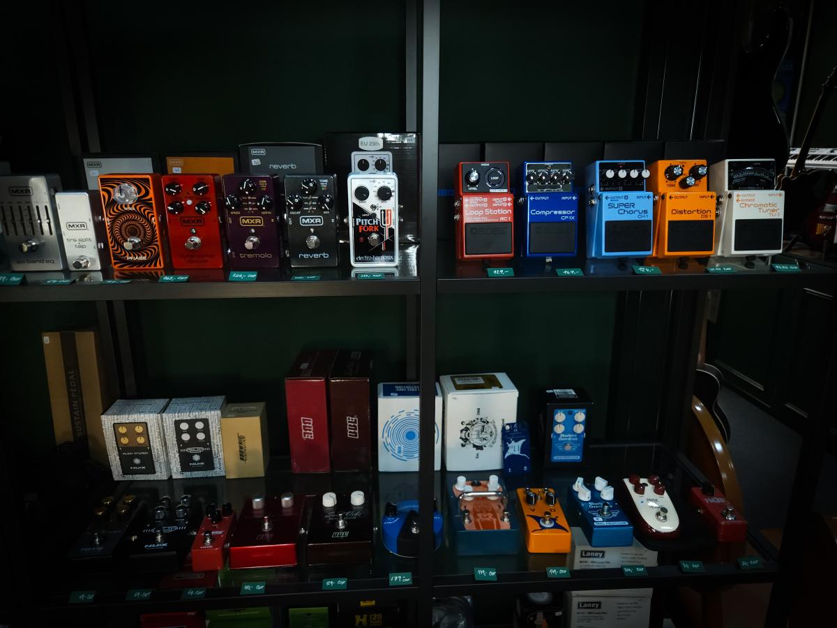 pedals